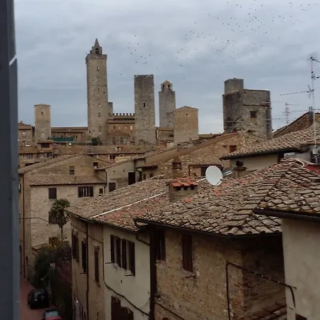 Bed & Breakfast Palazzo Al Torrione 3*